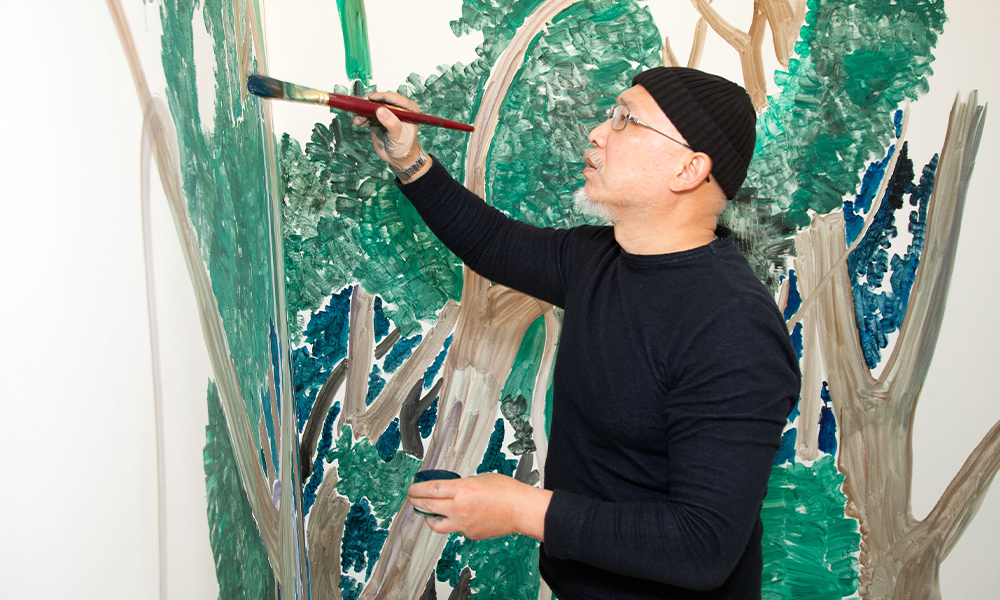 Zhang Enli installing ‘Four Seasons,’ March 2015 © Zhang Enli