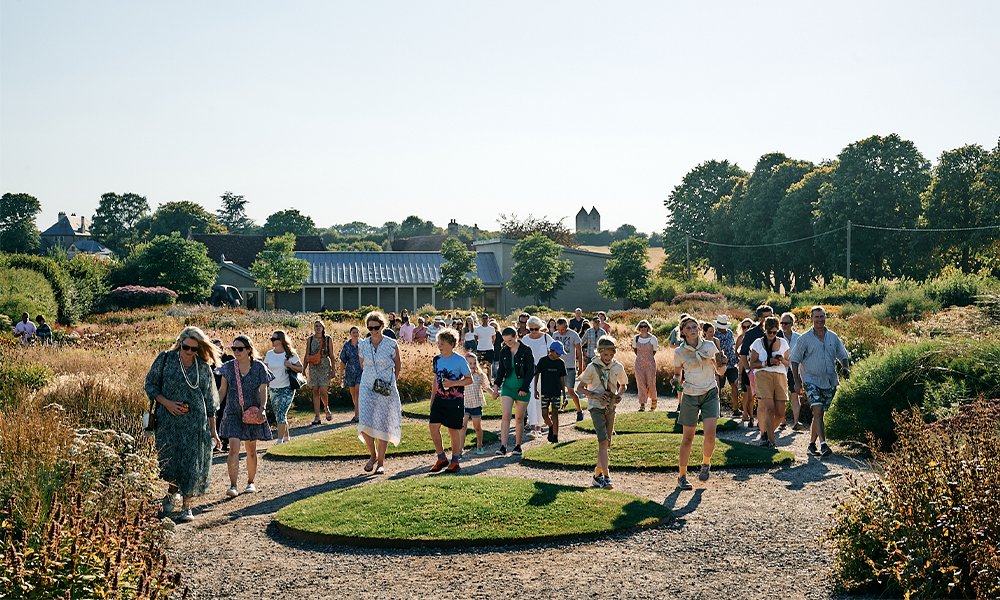 Bristol Old Vic Youth Theatre Summer School, Hauser & Wirth Somerset, 2022. Photo: Calum Douglas