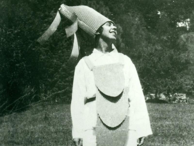 Sophie Taeuber-Arp, Ascona, 1925
© Stiftung Arp e.V., Berlin/Rolandswerth



Images from Arp Foundation; please do not use prior to contacting annacaruso@hauserwirth.com