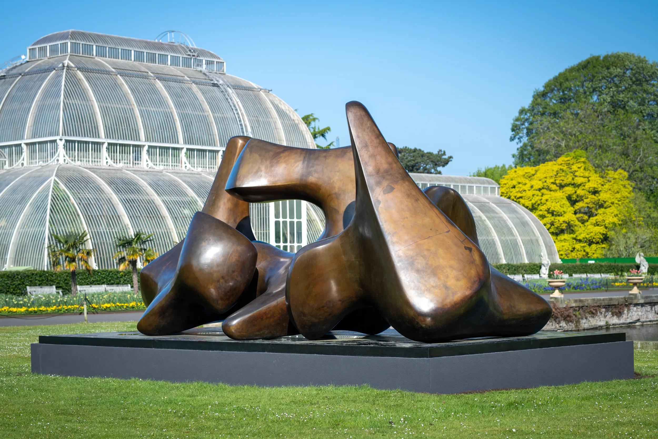 Image for HENRY MOORE