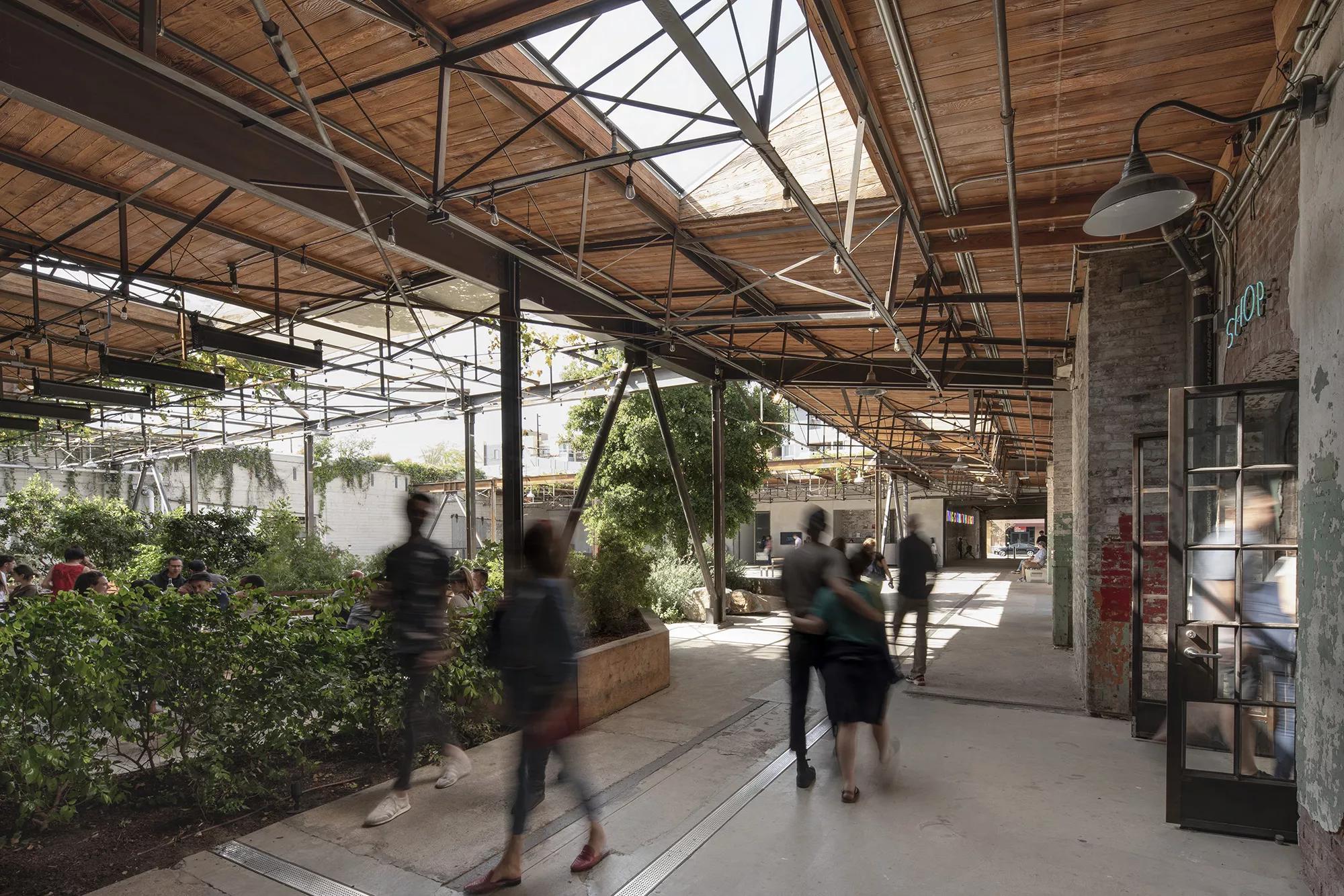 Hauser & Wirth Downtown Los Angeles, 2019. Photo: Elon Schoenholz 
