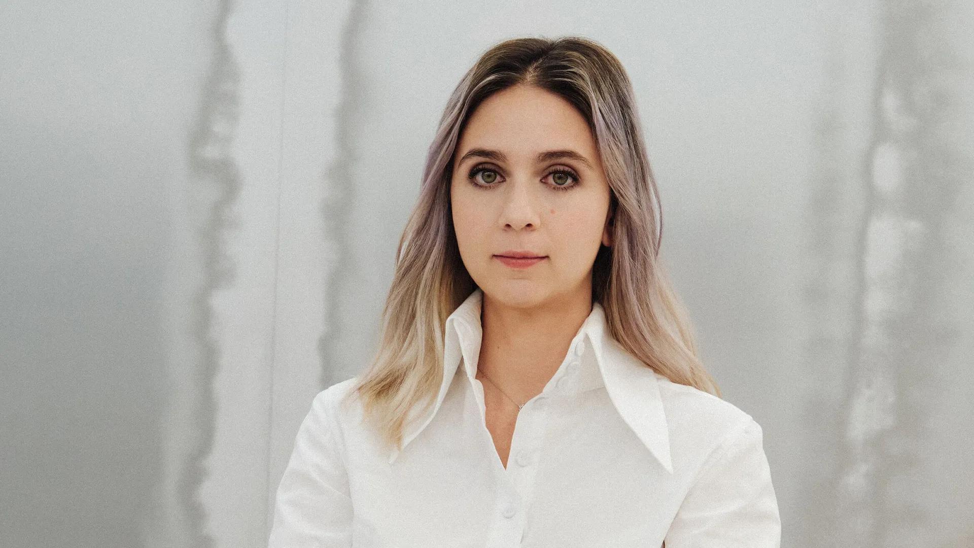 Thumbnail image for Avery Singer