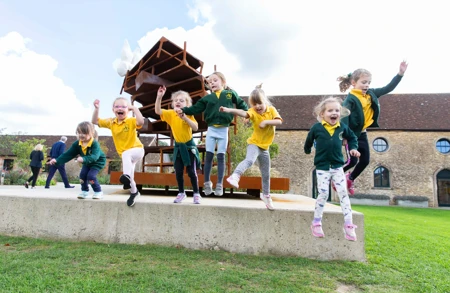 Thumbnail image for news titled Somerset Education Lab Hosts ‘School Without Walls’