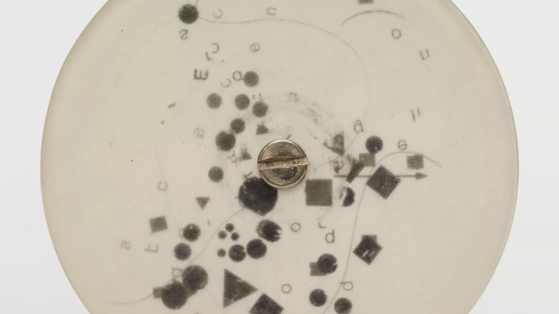 SCHEM60914 Untitled (from the series Discs/Discos)