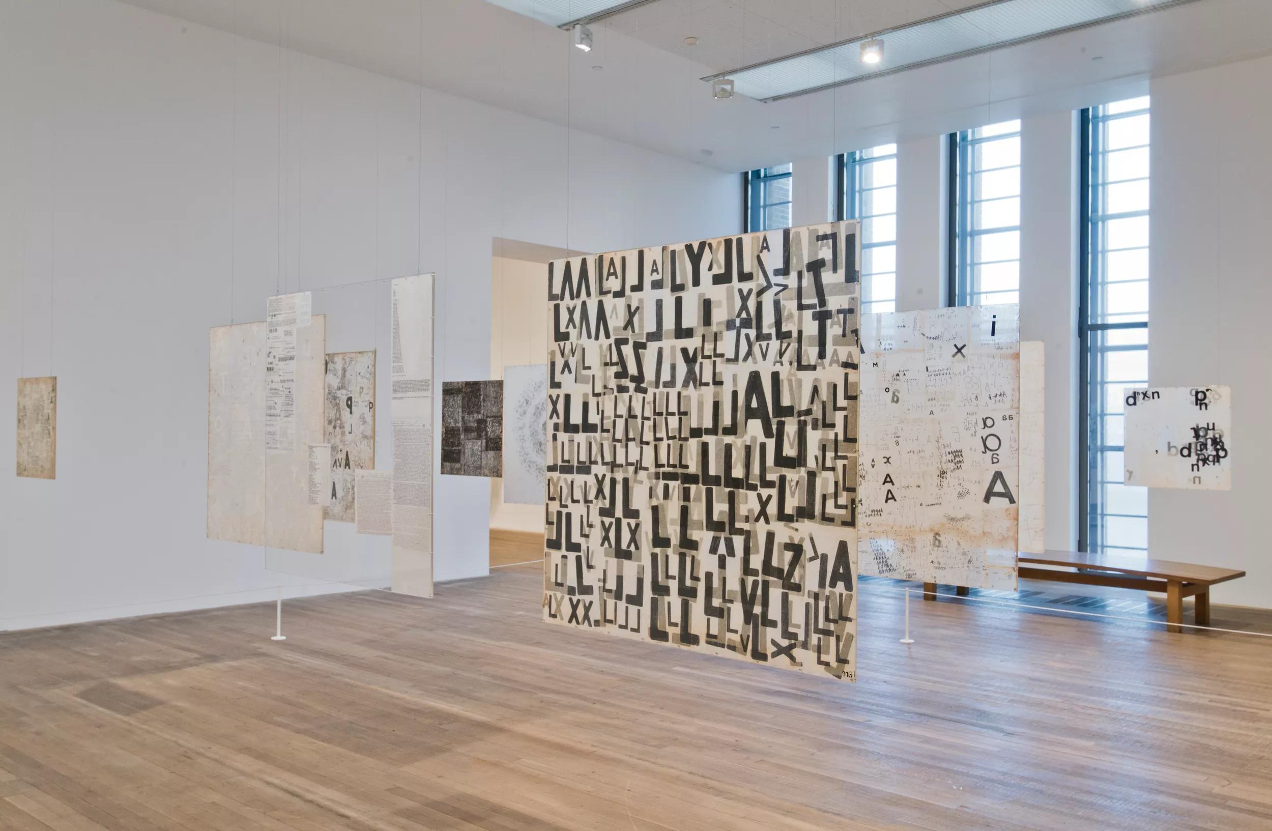 Hero image for article titled Mira Schendel at Tate Modern: On Language as a Plastic Phenomenon