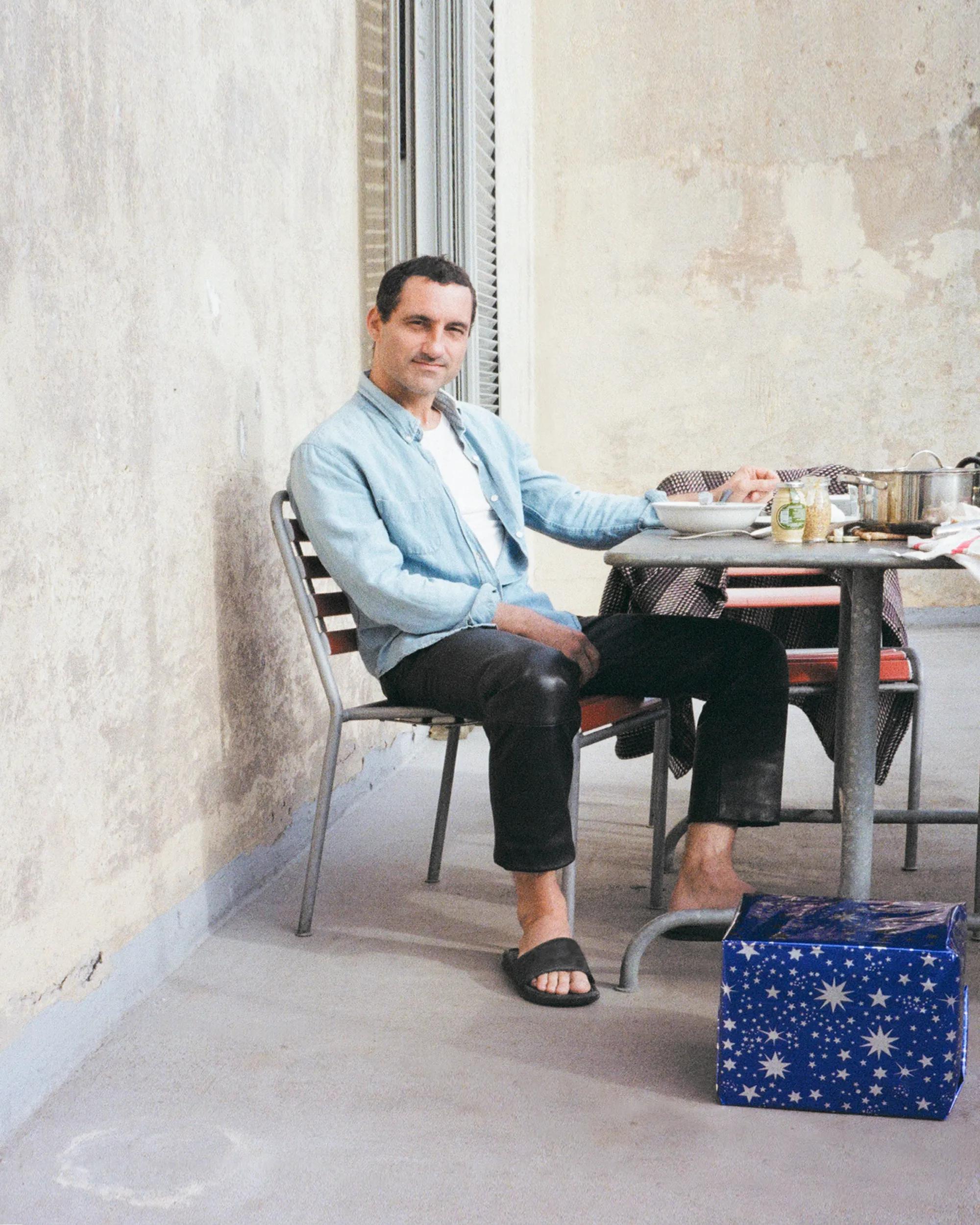 Hero image for article titled Hauser & Wirth Invite(s): Jean-Charles de Quillacq