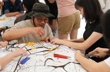 Image for news titled Family Workshops Inspired by Frank Bowling at The Bridge+ in Hong Kong